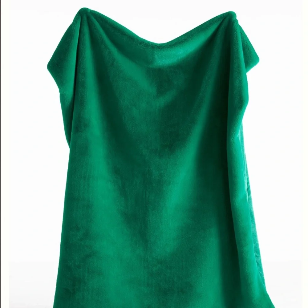 Sophie Pillow faux fur green